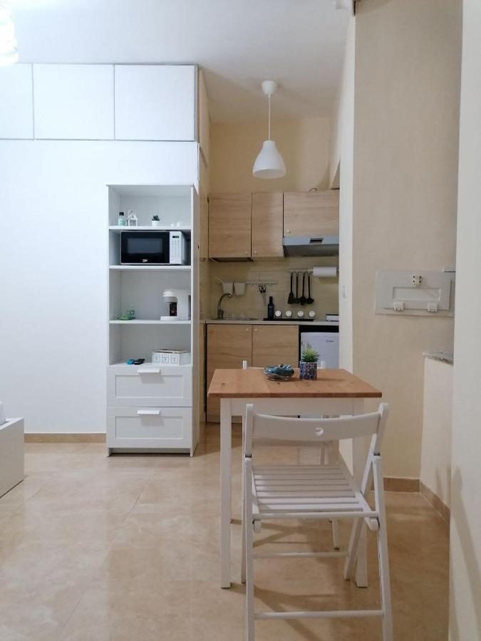Ciervo'S Home -Appartamento Smart Nel Cuore Di Napoli Luaran gambar